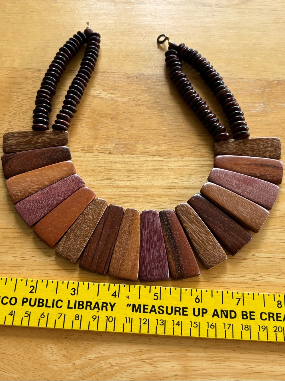 Vintage 1970’s Wooden Statement Necklace in Brown and Tan- choker - Picture 12 of 13